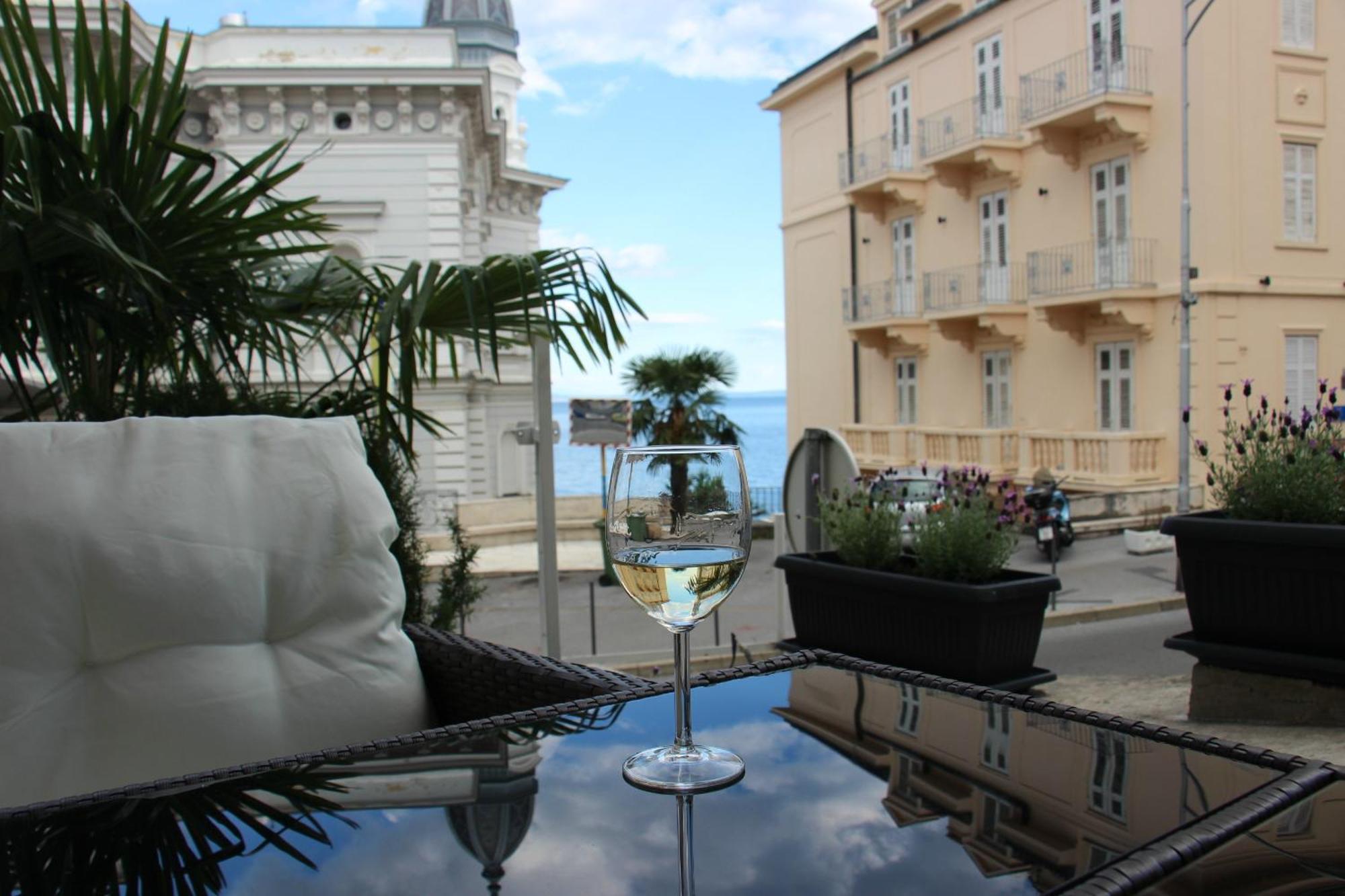 Superior Seaview Apartment Opatija Luaran gambar